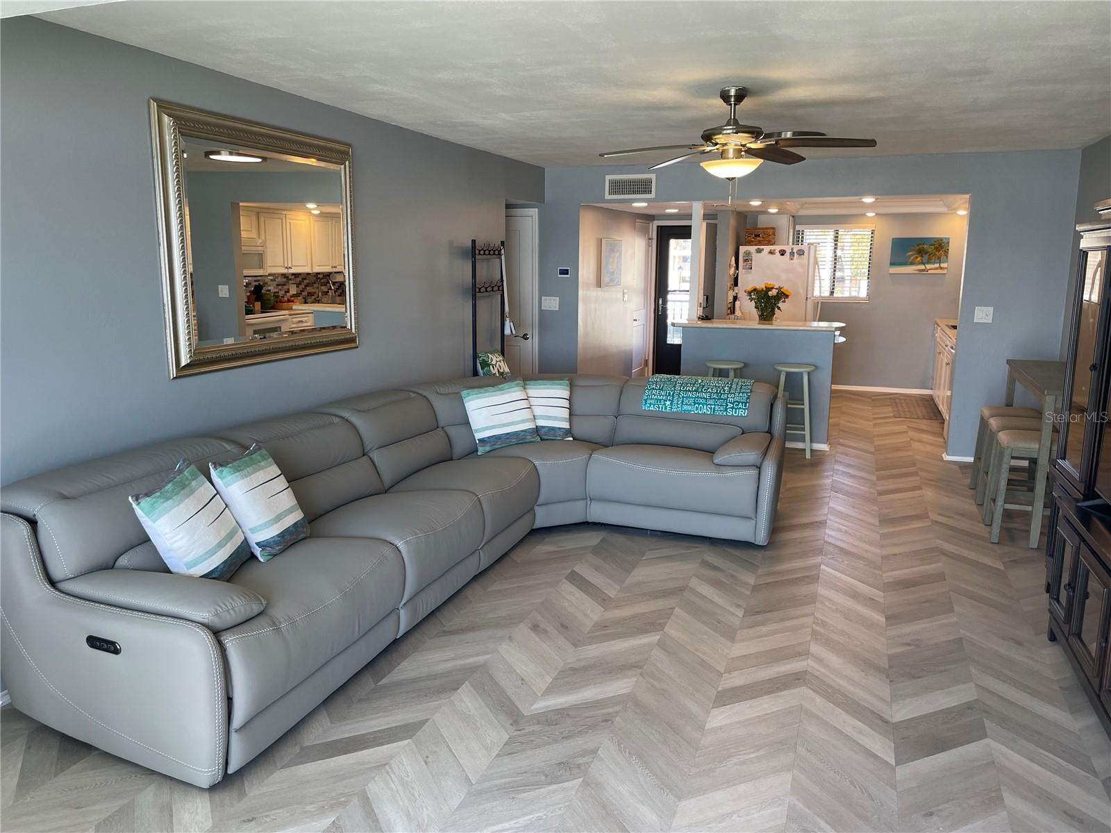 895 S GULFVIEW BLVD  #203 — photo 25