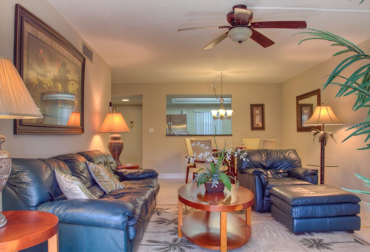 1250 N PORTOFINO DR  #107MAR — photo 10