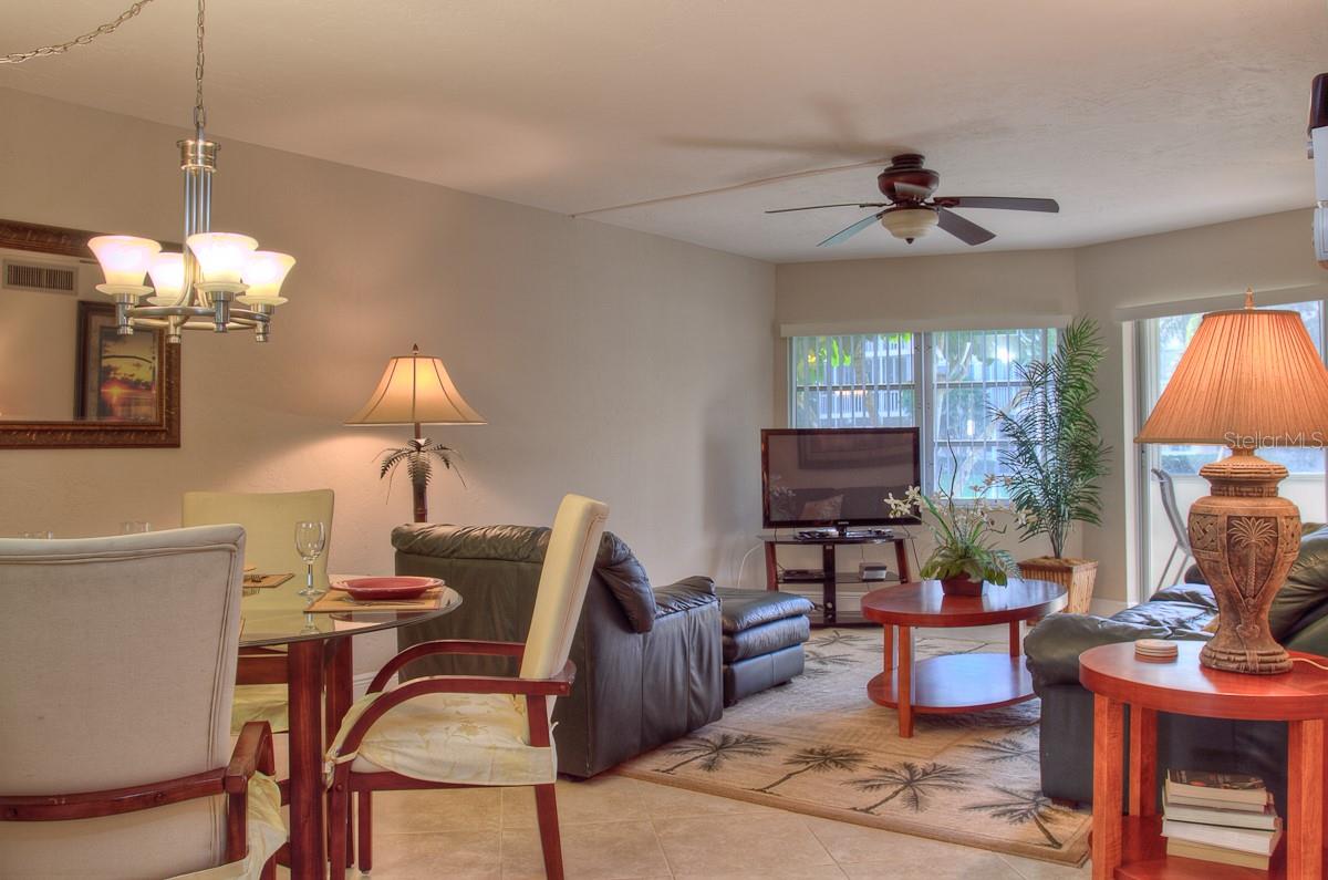 1250 N PORTOFINO DR  #107MAR — photo 5