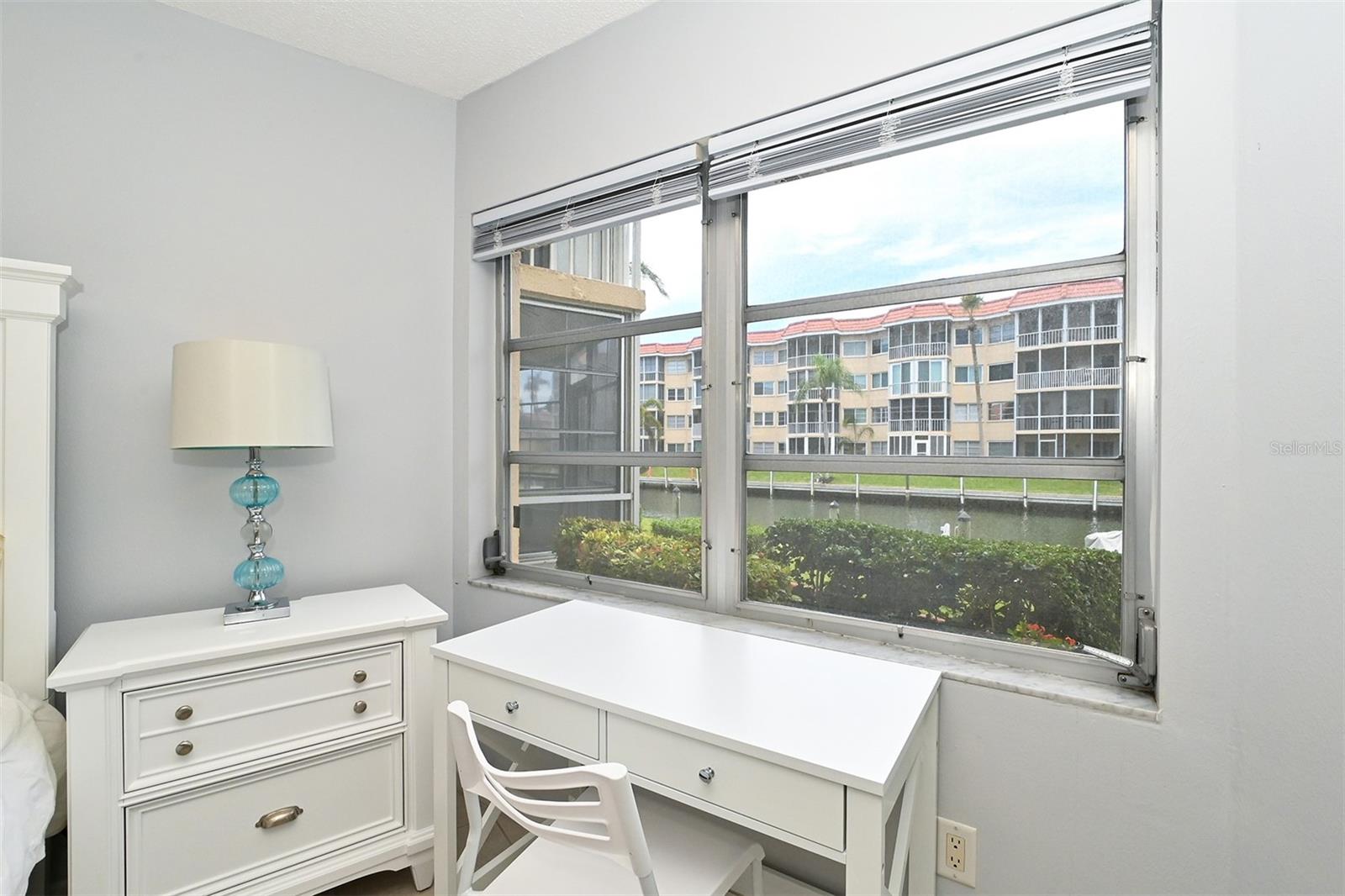1250 N PORTOFINO DR  #107MAR — photo 24