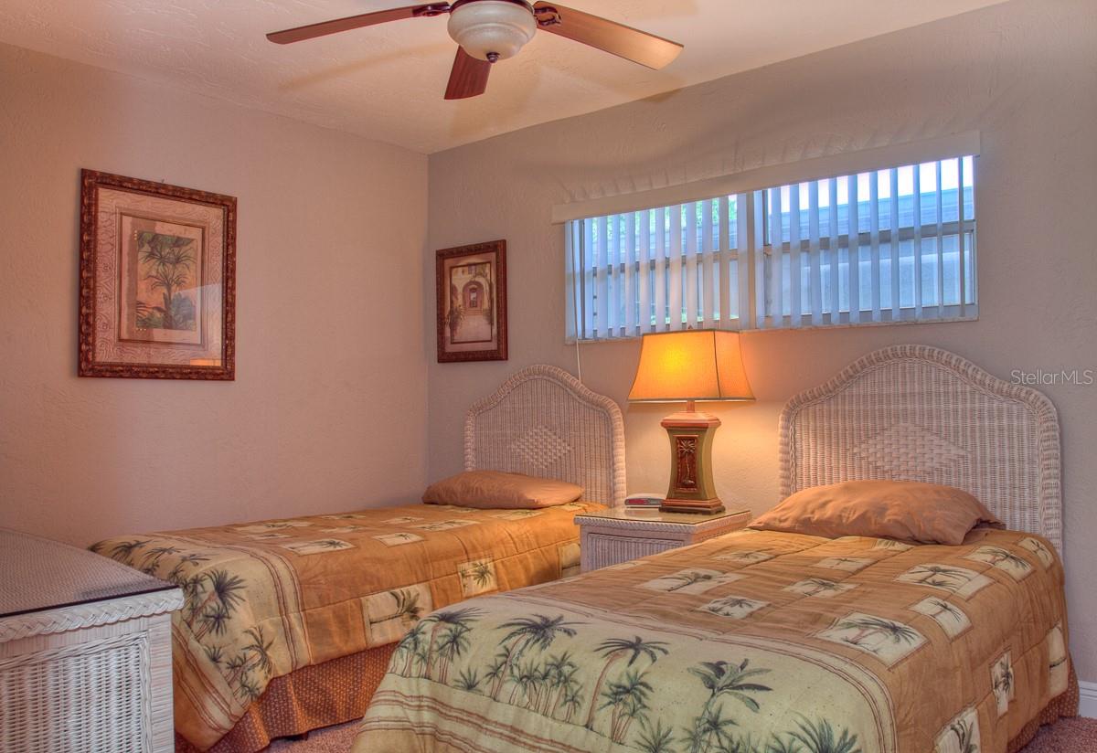 1250 N PORTOFINO DR  #107MAR — photo 19