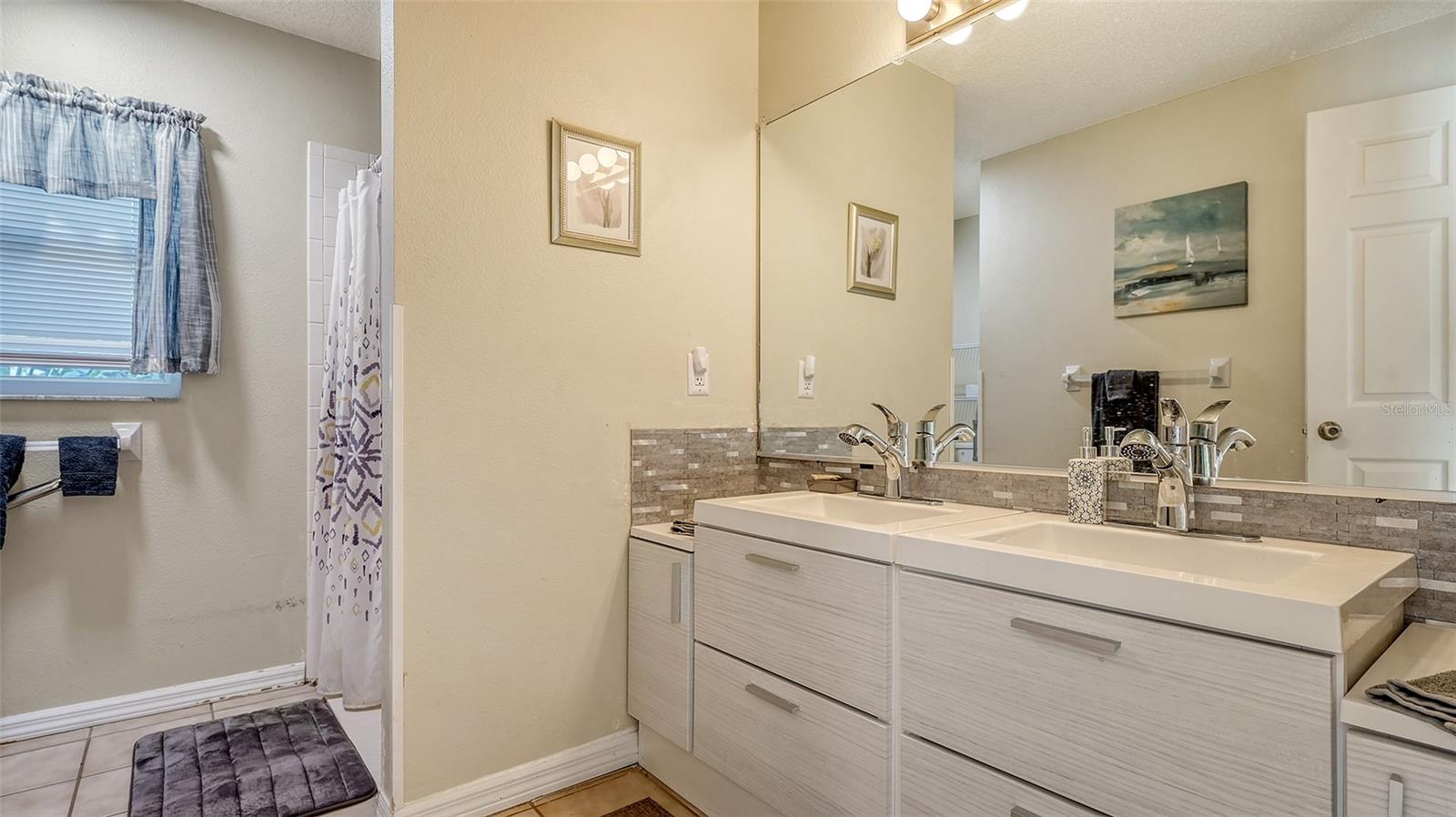 5753  NEW YORK AVE — photo 20