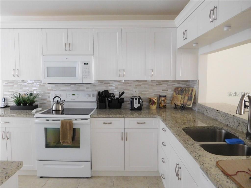 8735  OLDE HICKORY AVE  #8104 — photo 3