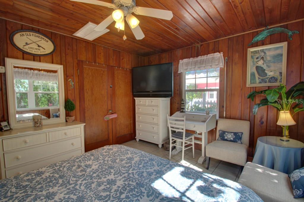 19646  GULF BLVD  #3 — photo 17