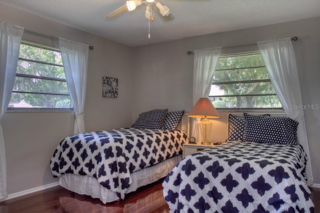 7093  FAIRWAY BEND LN — photo 18