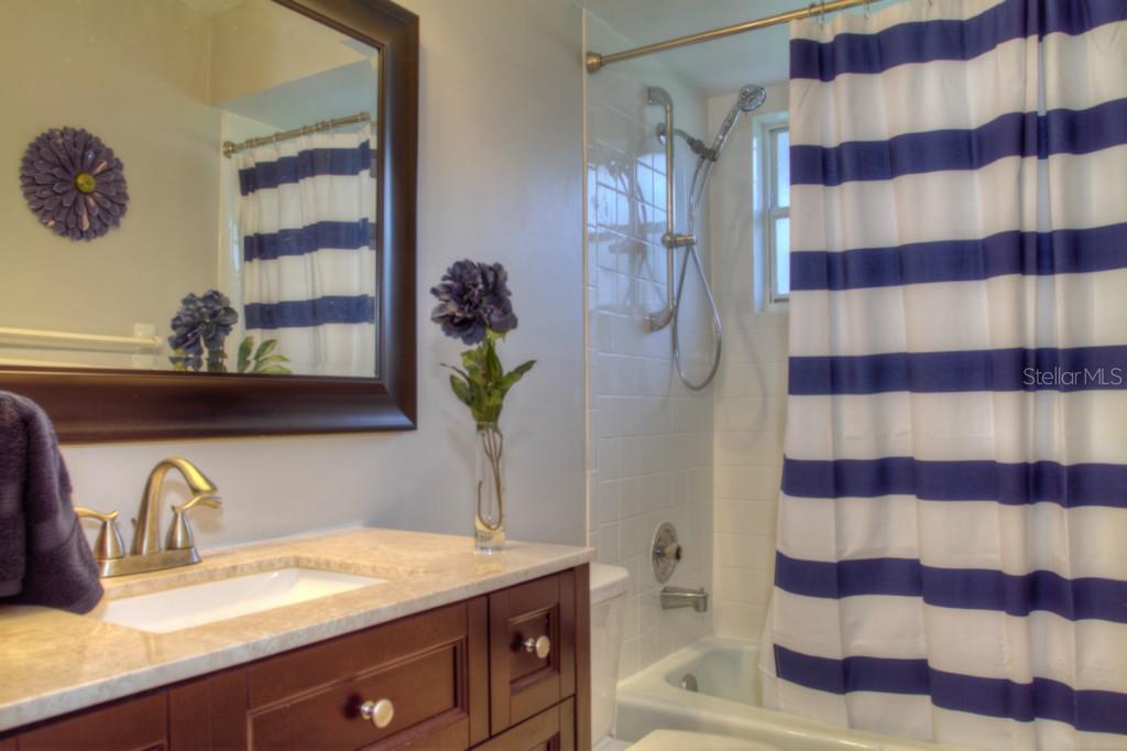 7093  FAIRWAY BEND LN — photo 19