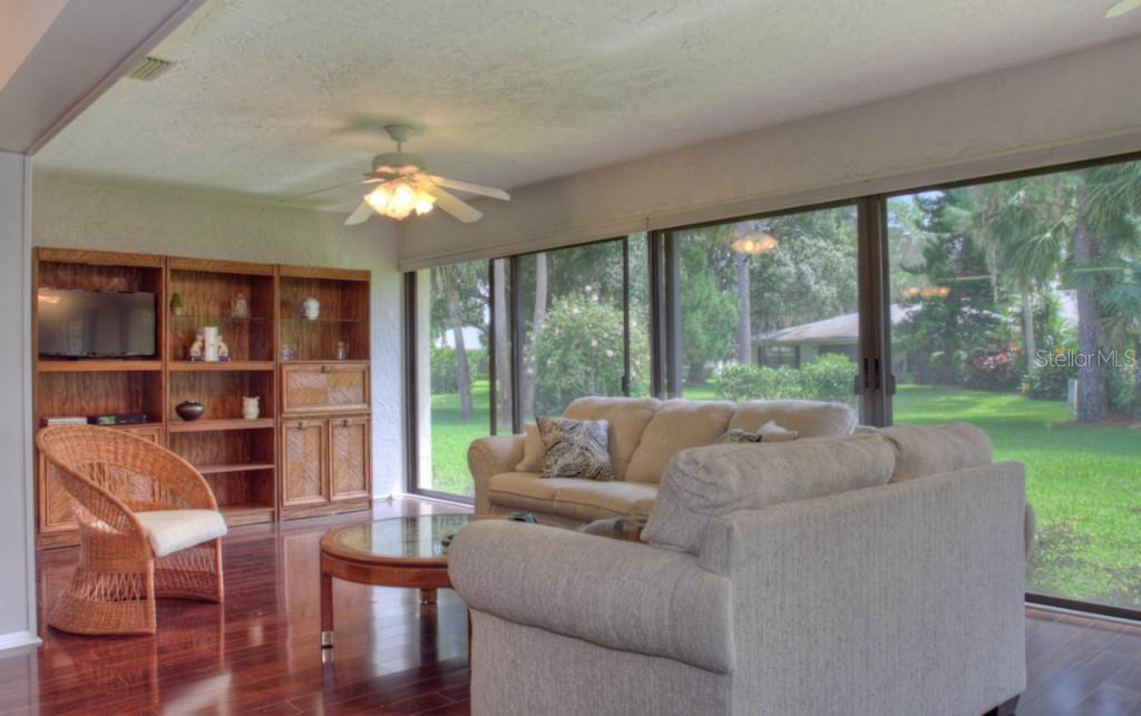 7093  FAIRWAY BEND LN — photo 4