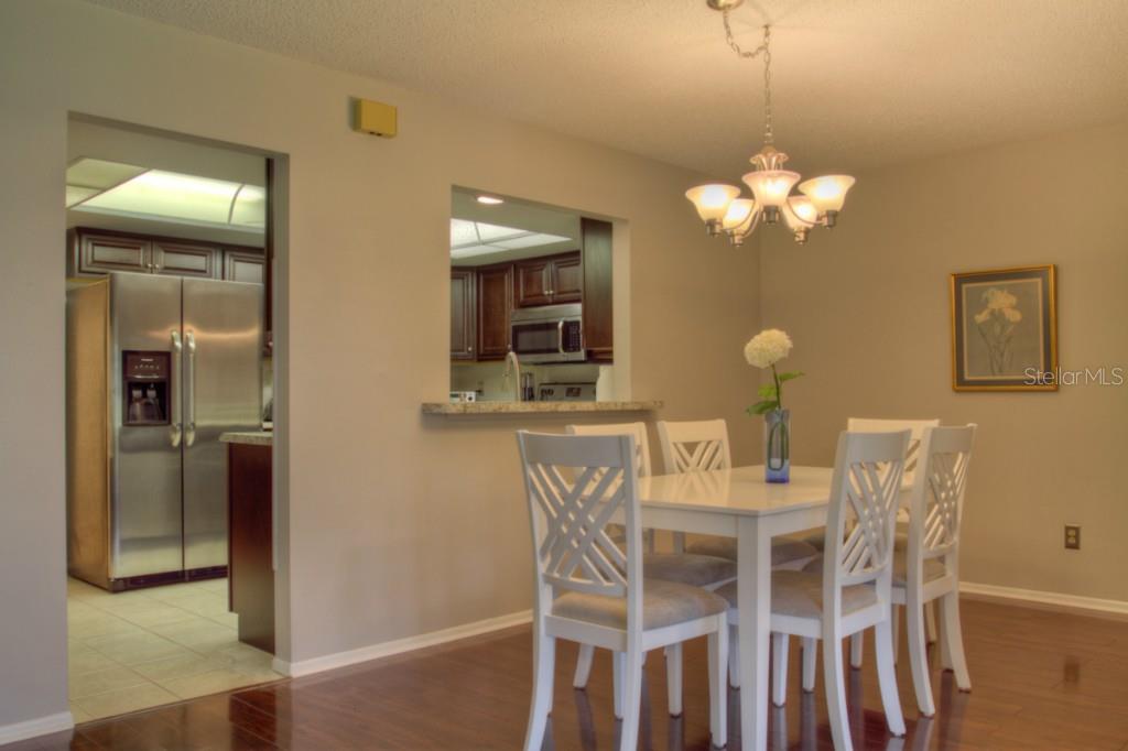 7093  FAIRWAY BEND LN — photo 8