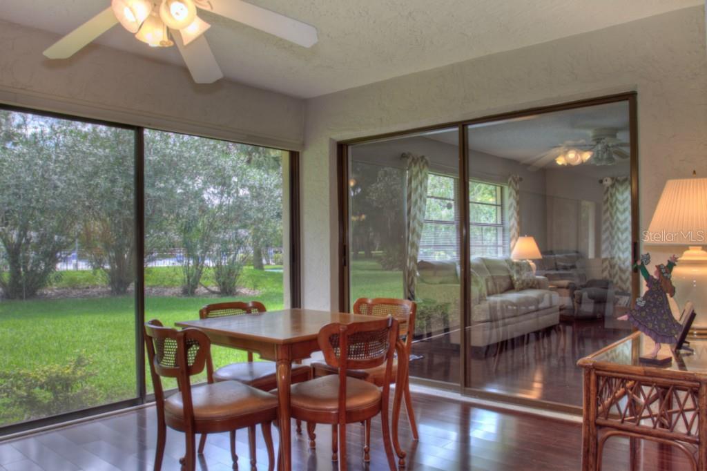 7093  FAIRWAY BEND LN — photo 20