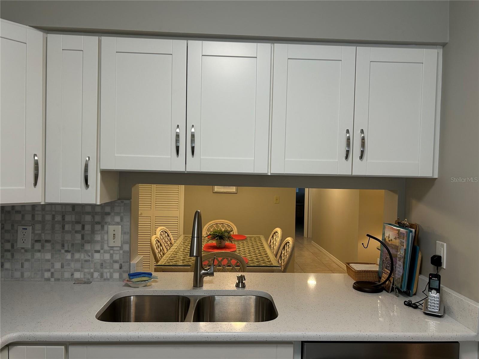 5662  GARDENS DR  #104 — photo 5
