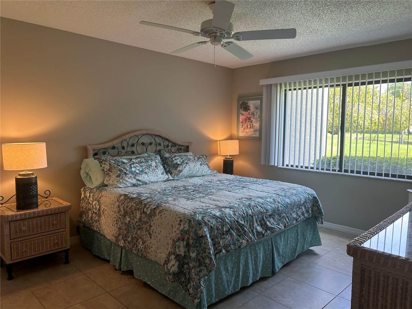 5662  GARDENS DR  #104 — photo 19
