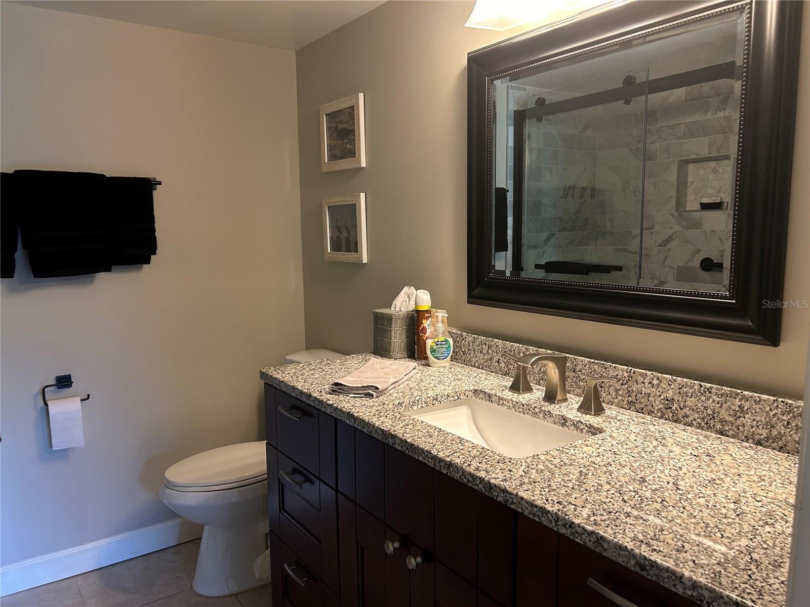 5662  GARDENS DR  #104 — photo 21