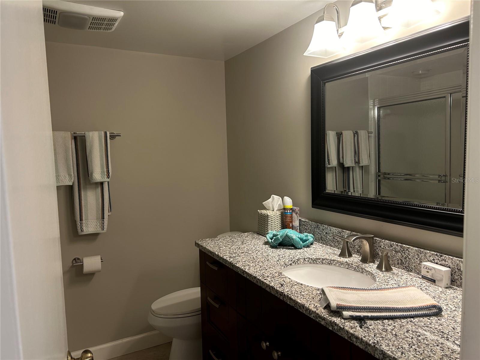 5662  GARDENS DR  #104 — photo 15