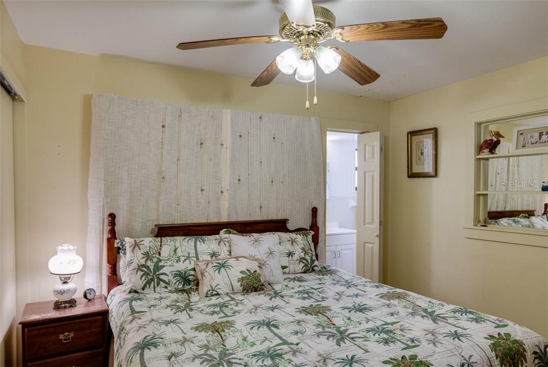 18521  GULF BLVD — photo 20