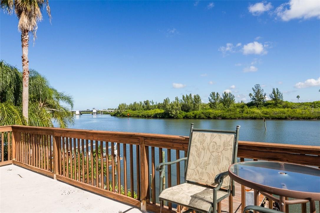 18521  GULF BLVD — photo 7