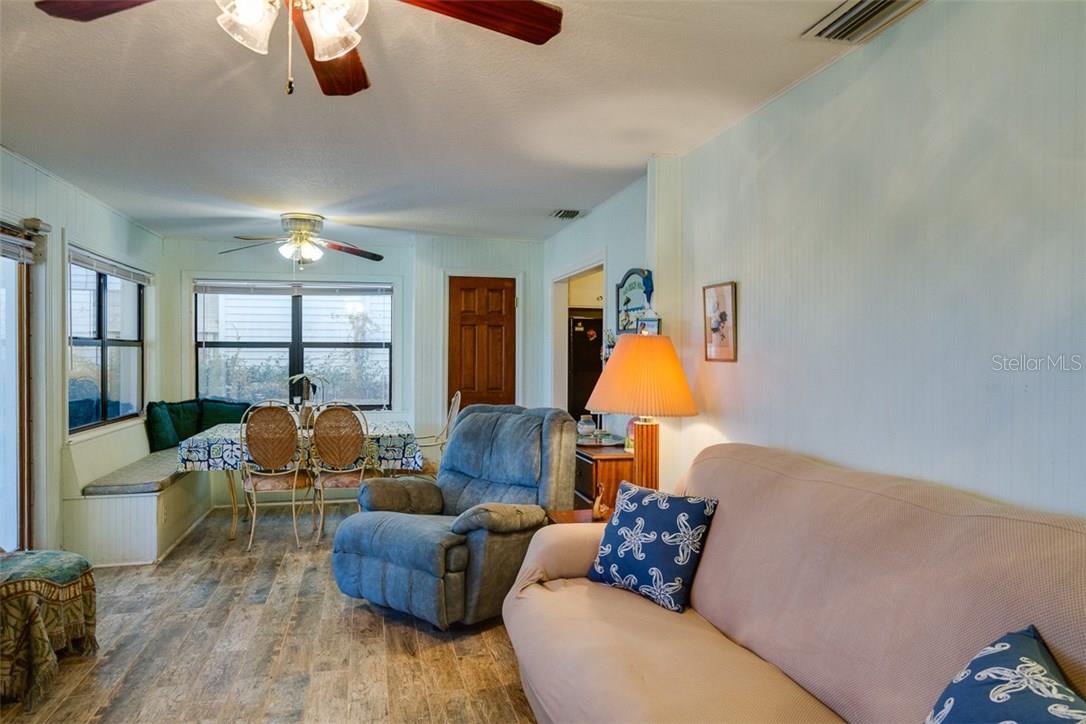 18521  GULF BLVD — photo 16
