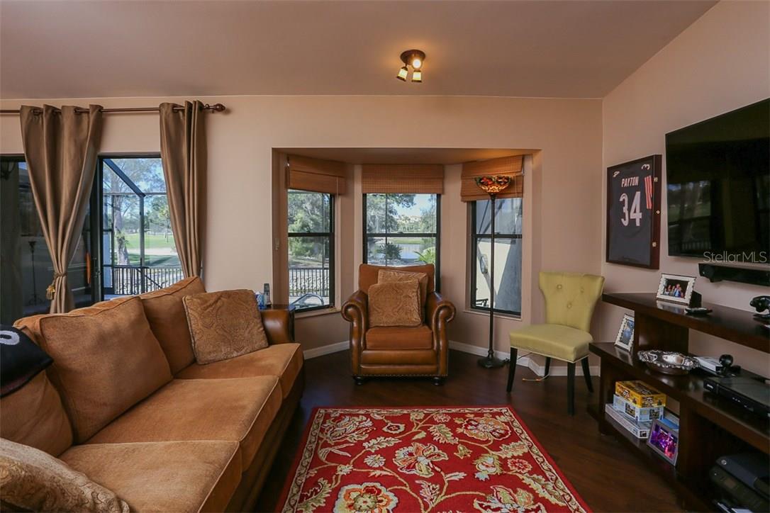 2319 HARBOUR OAKS DR — photo 5