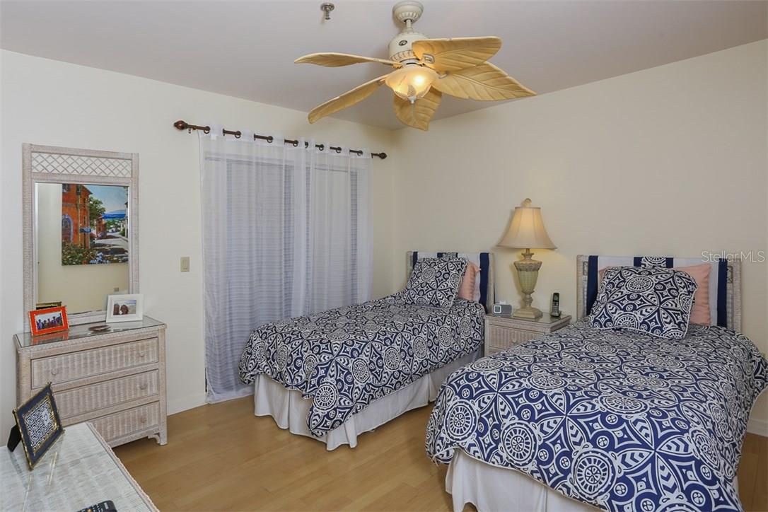 2319 HARBOUR OAKS DR — photo 13