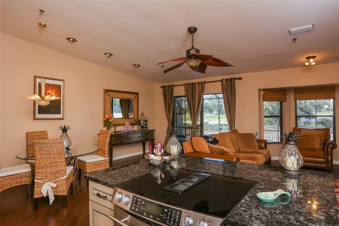 2319 HARBOUR OAKS DR — photo 7