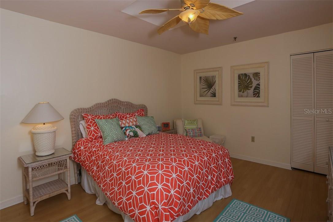 2319 HARBOUR OAKS DR — photo 17