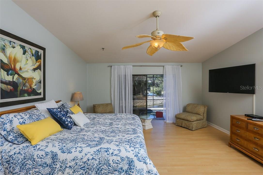 2319 HARBOUR OAKS DR — photo 9