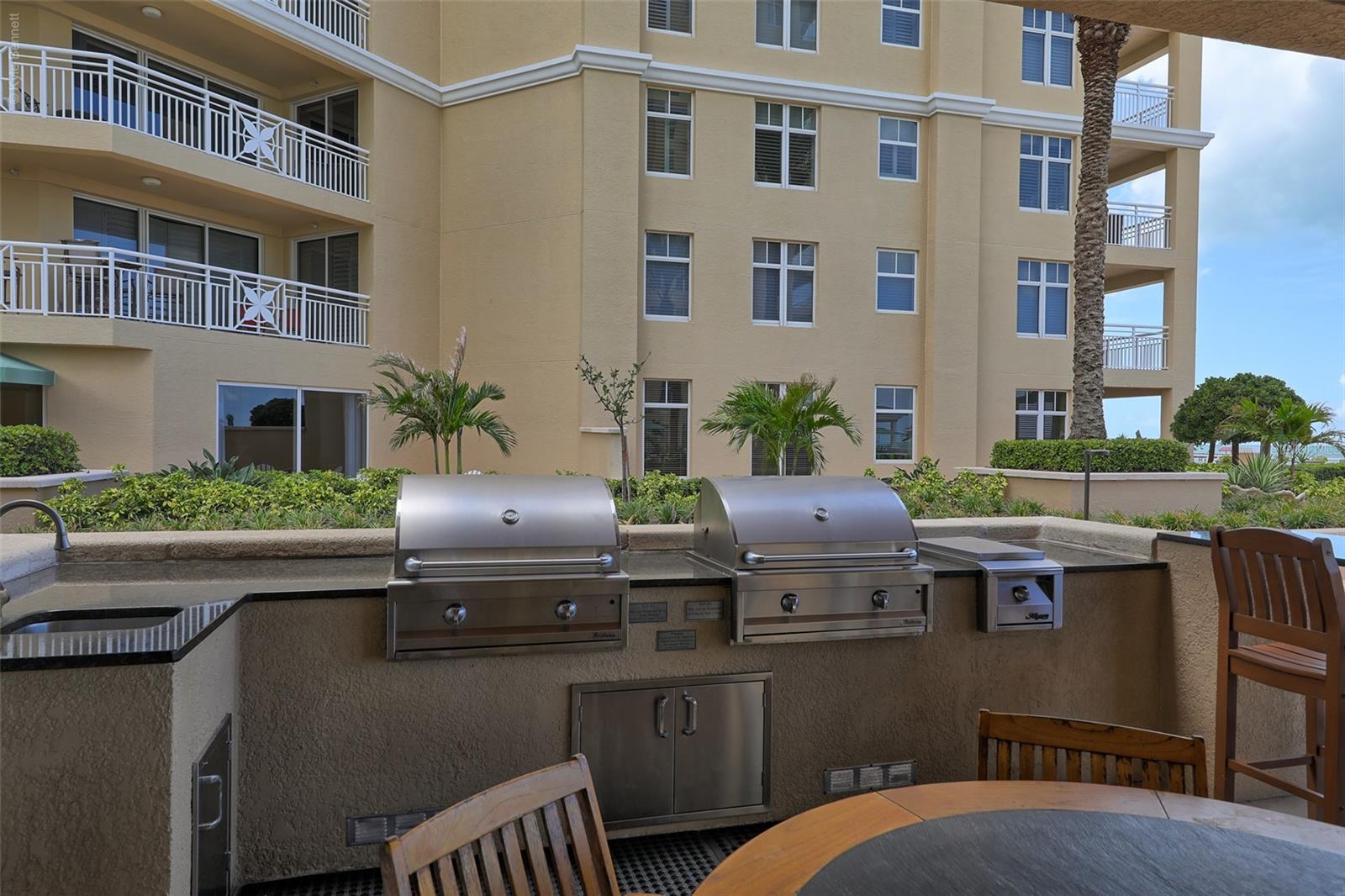 10 PAPAYA ST #305 — photo 44