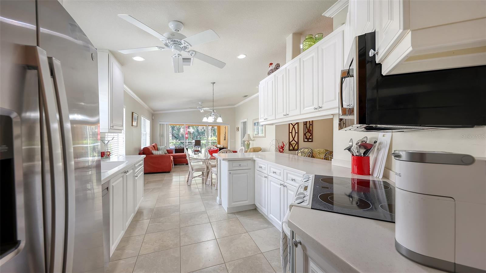 11605 GARESSIO LN — photo 17