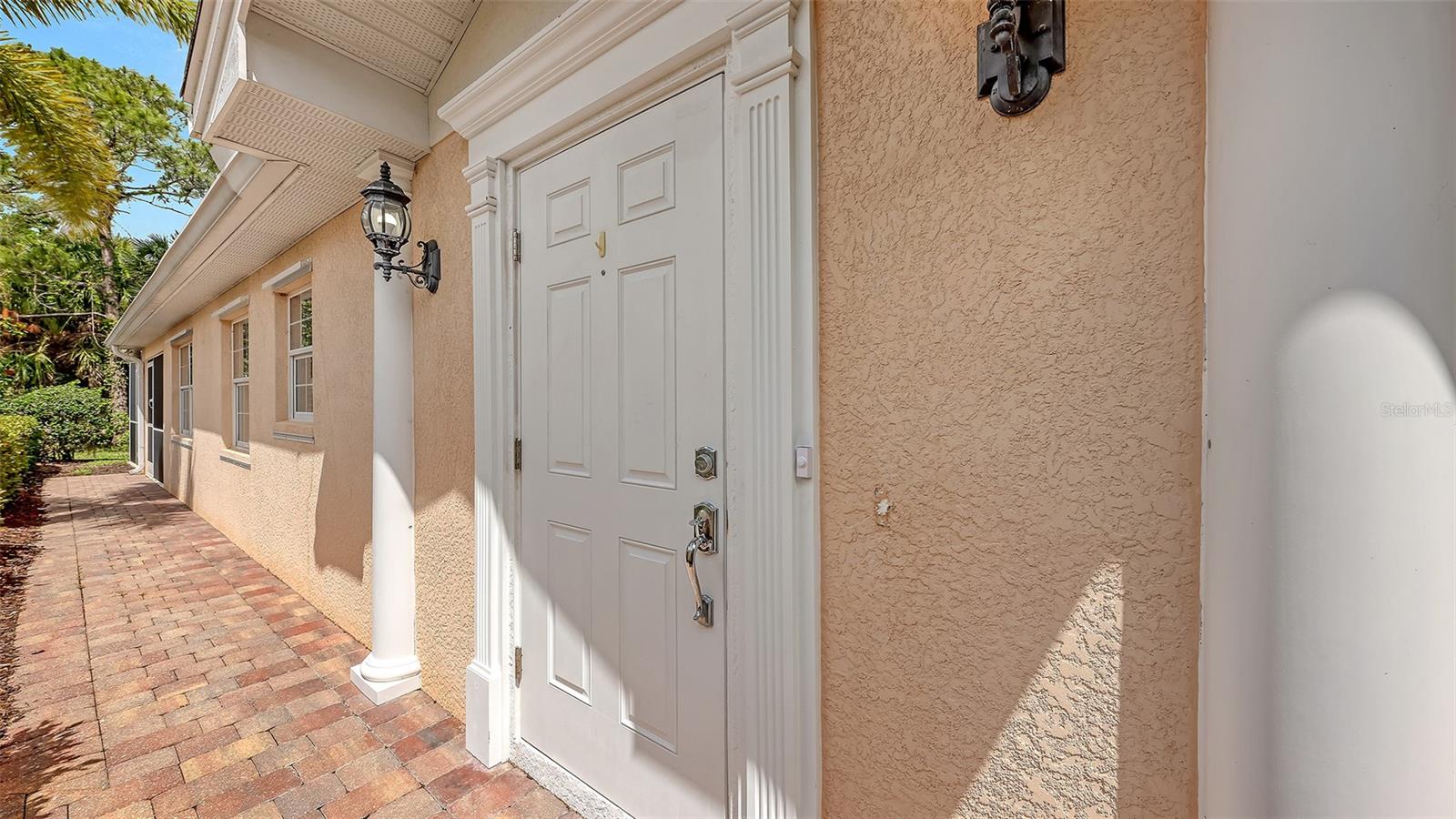 11605 GARESSIO LN — photo 5