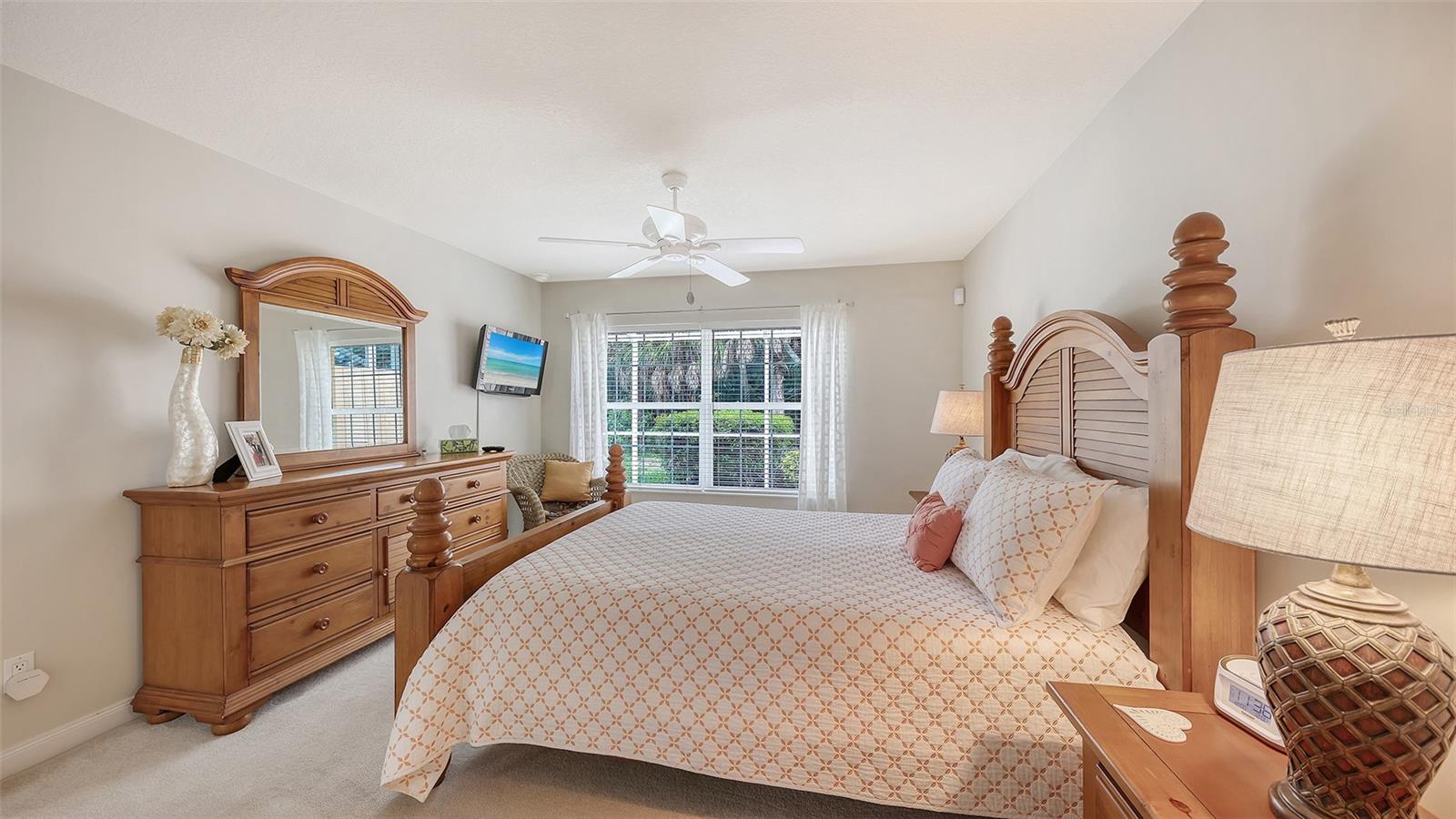 11605 GARESSIO LN — photo 24