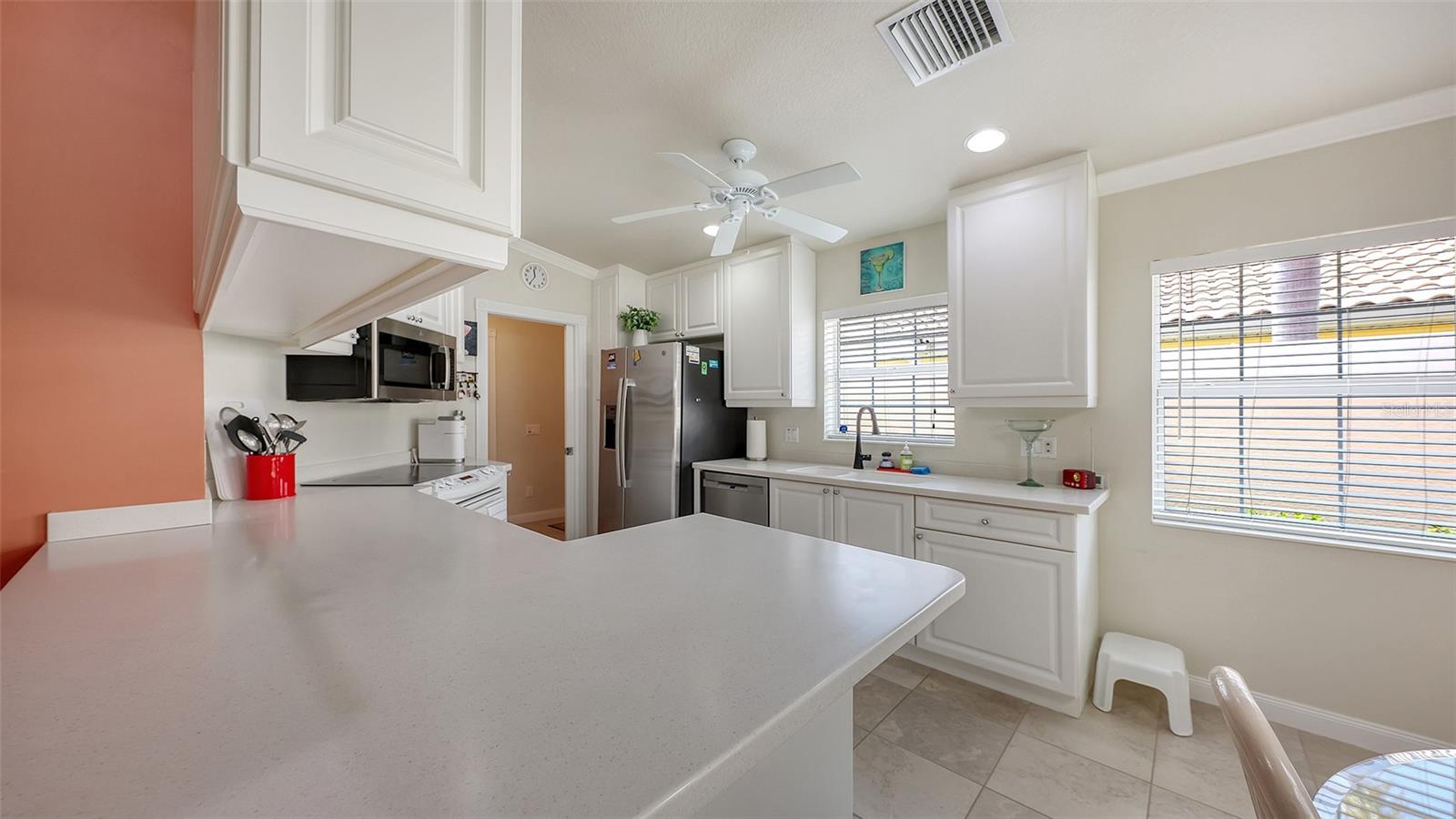 11605 GARESSIO LN — photo 15