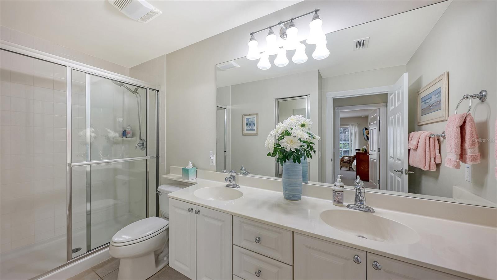 11605 GARESSIO LN — photo 27