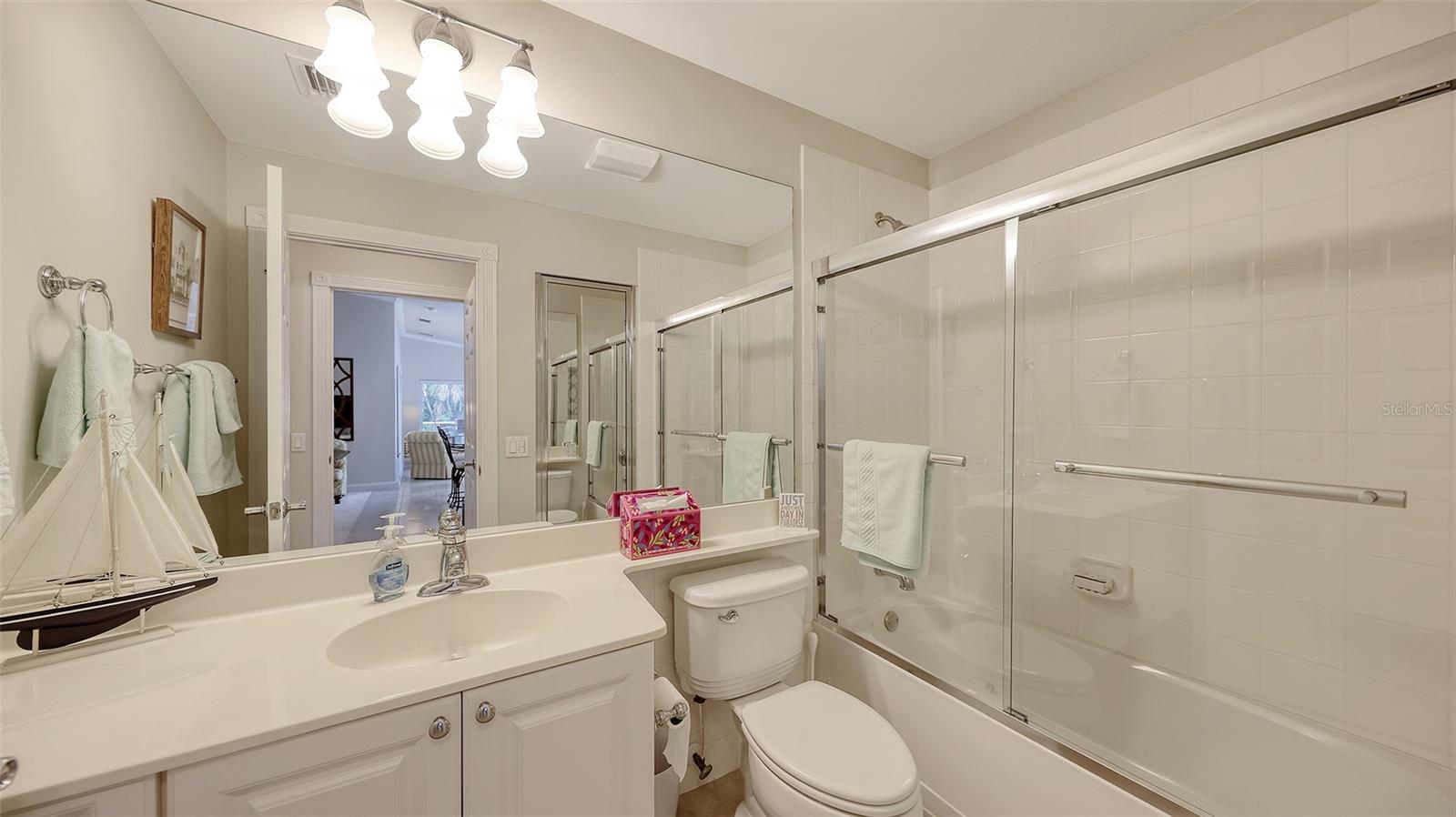 11605 GARESSIO LN — photo 31