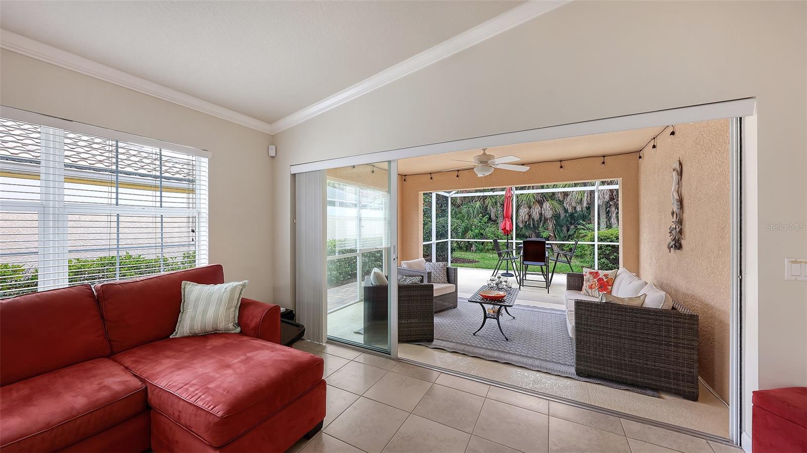 11605 GARESSIO LN — photo 32