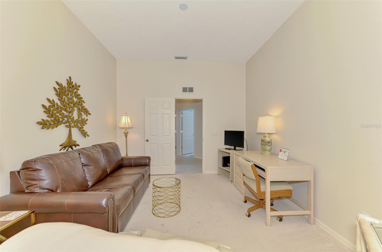549 FALLBROOK DR — photo 50