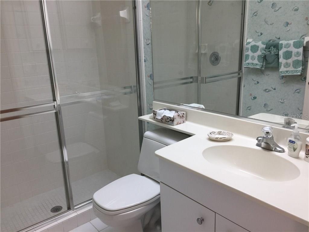 549 FALLBROOK DR — photo 47