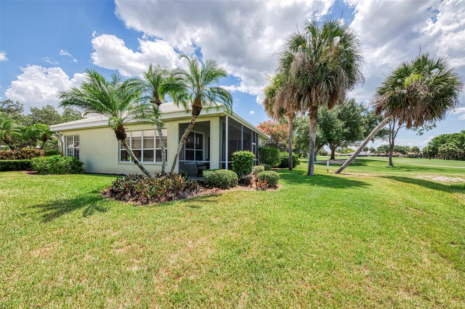 549 FALLBROOK DR — photo 62