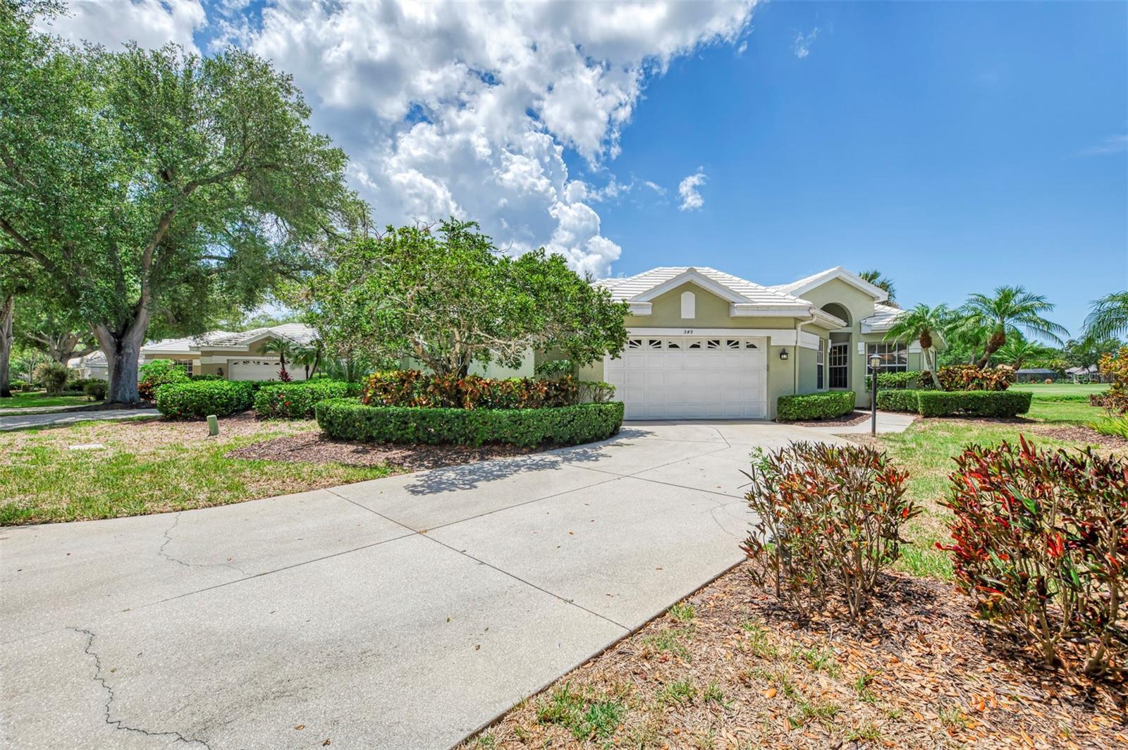 549 FALLBROOK DR — photo 59
