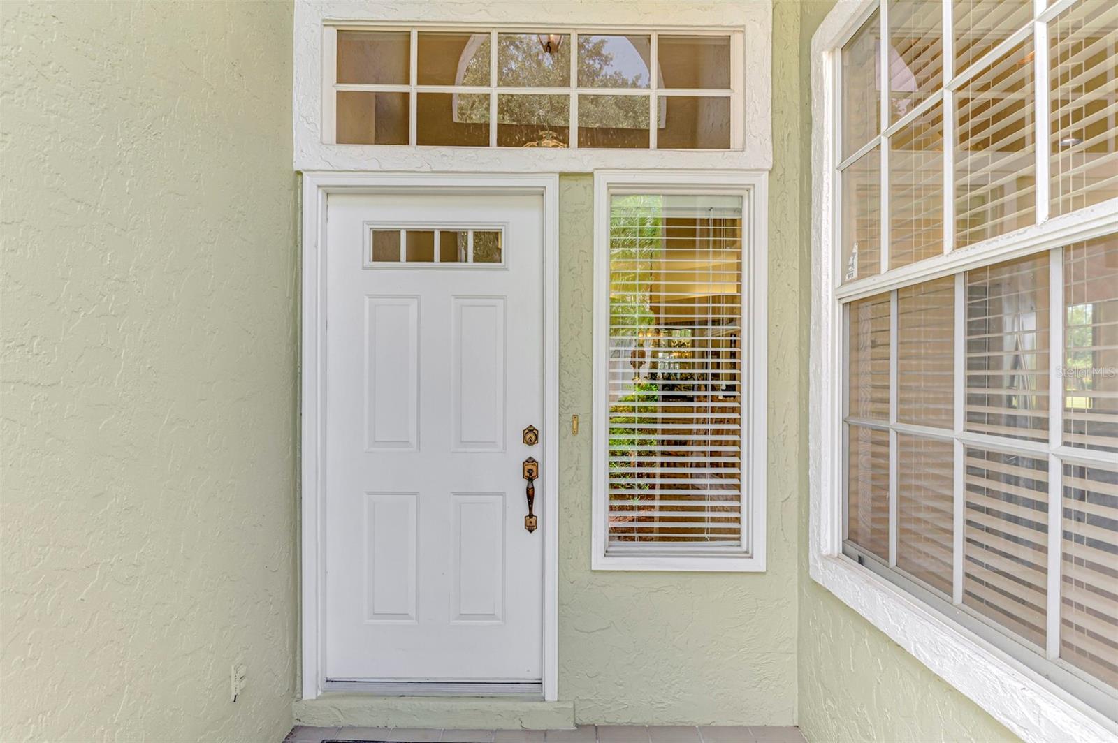 549 FALLBROOK DR — photo 3