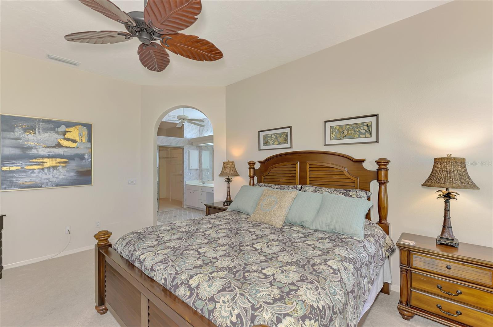 549 FALLBROOK DR — photo 23