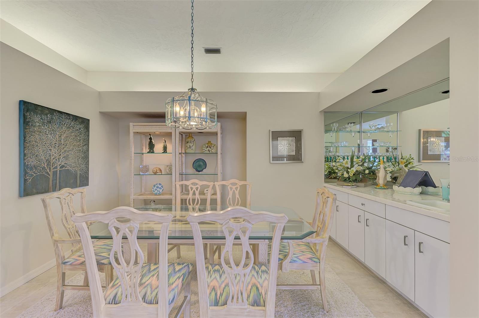 549 FALLBROOK DR — photo 42