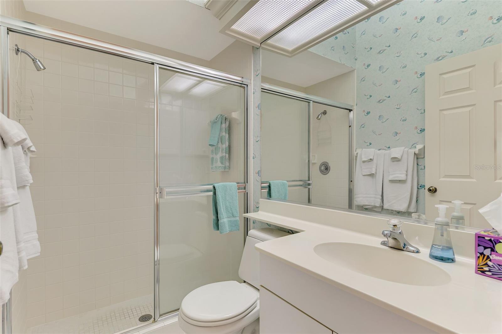 549 FALLBROOK DR — photo 48