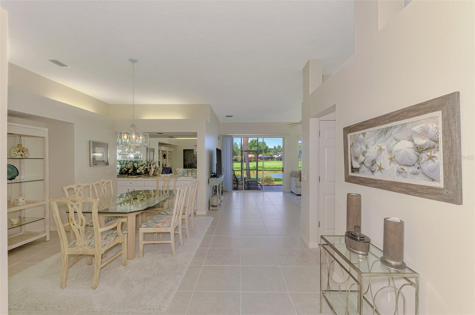 549 FALLBROOK DR — photo 7