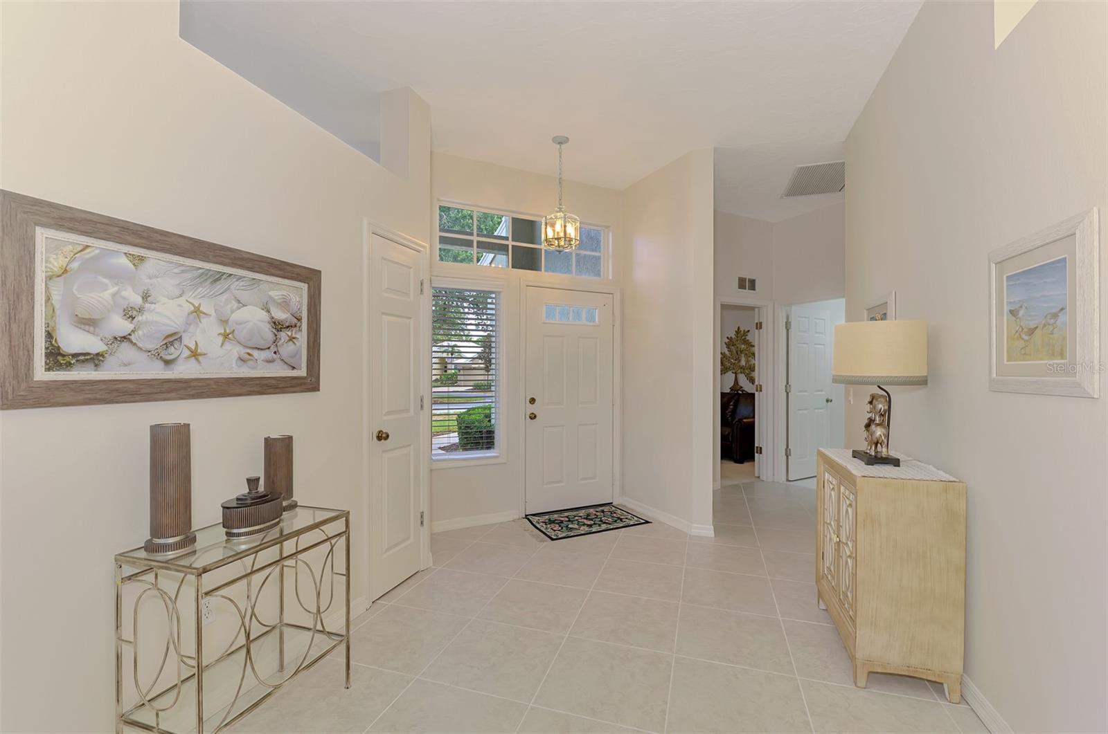 549 FALLBROOK DR — photo 5