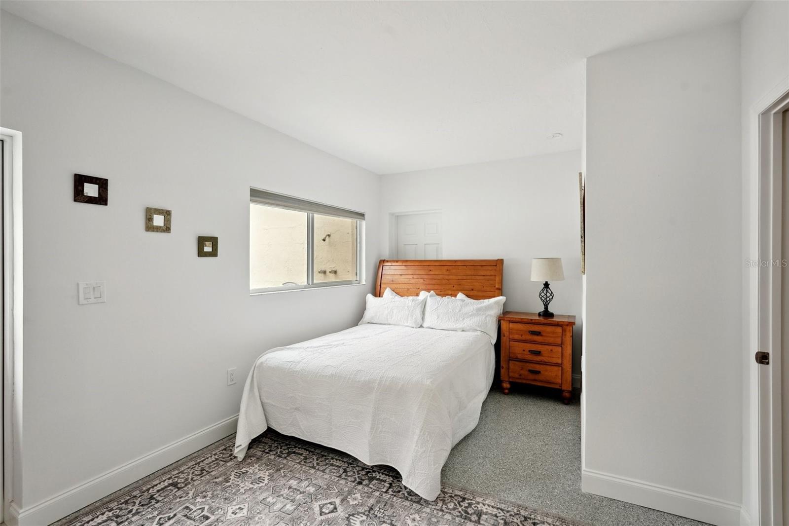 55 N WASHINGTON DR — photo 20