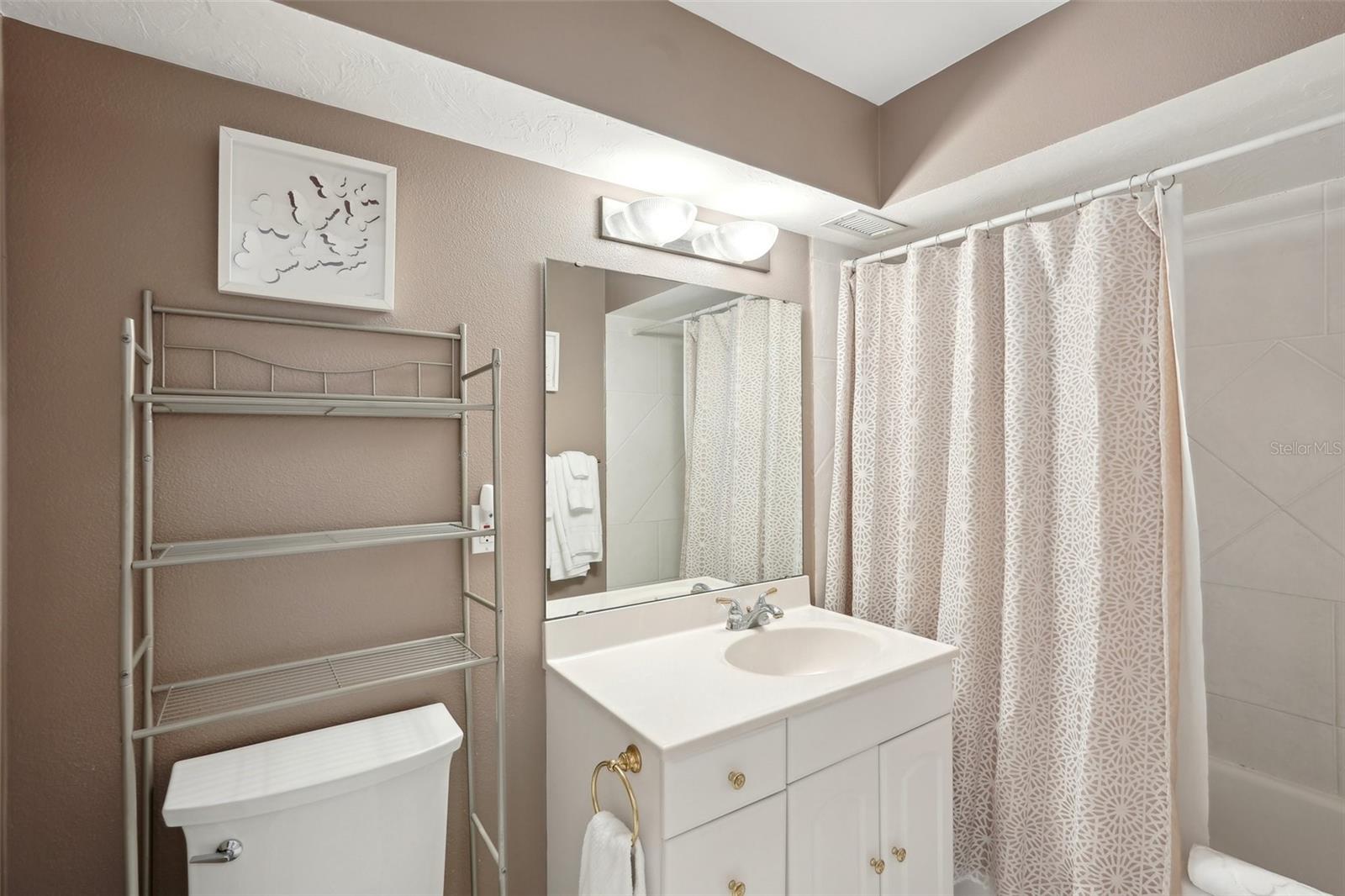 55 N WASHINGTON DR — photo 15