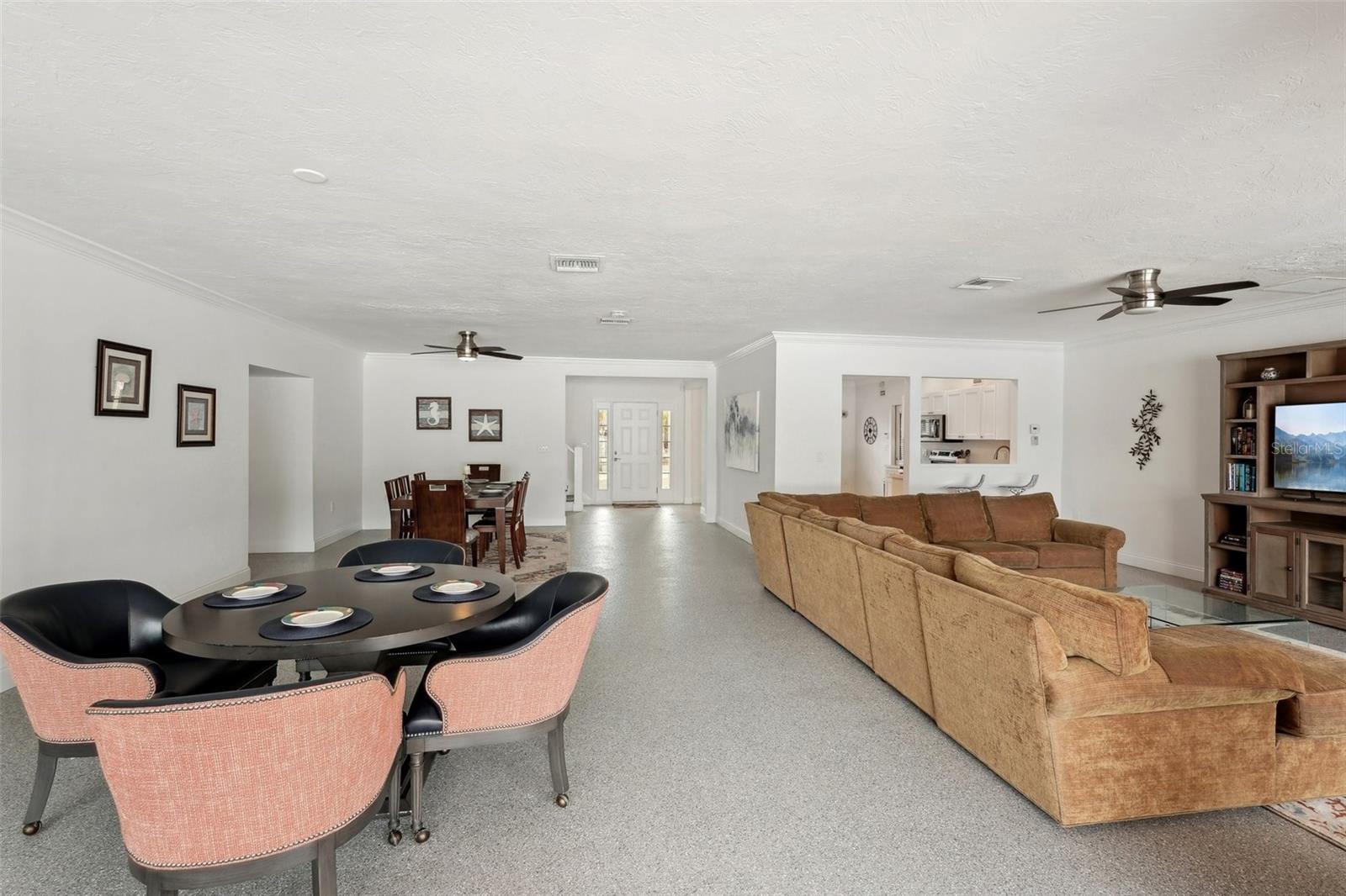 55 N WASHINGTON DR — photo 27