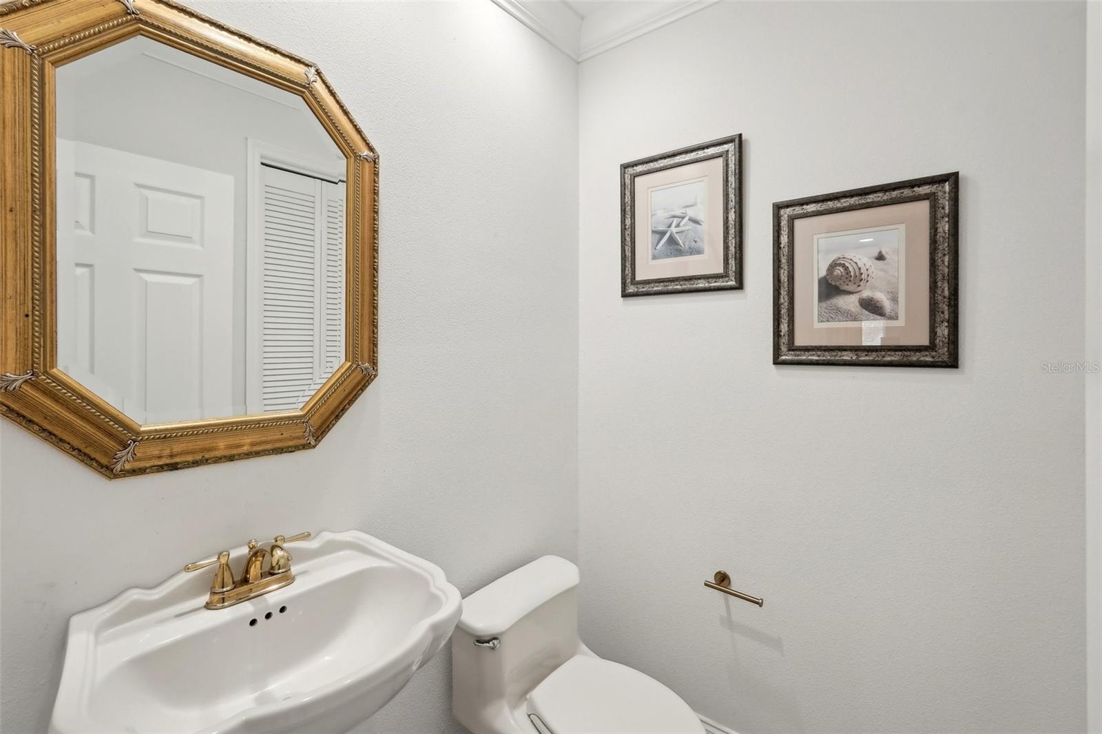55 N WASHINGTON DR — photo 11