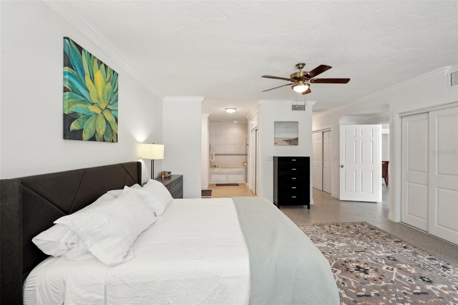 55 N WASHINGTON DR — photo 37