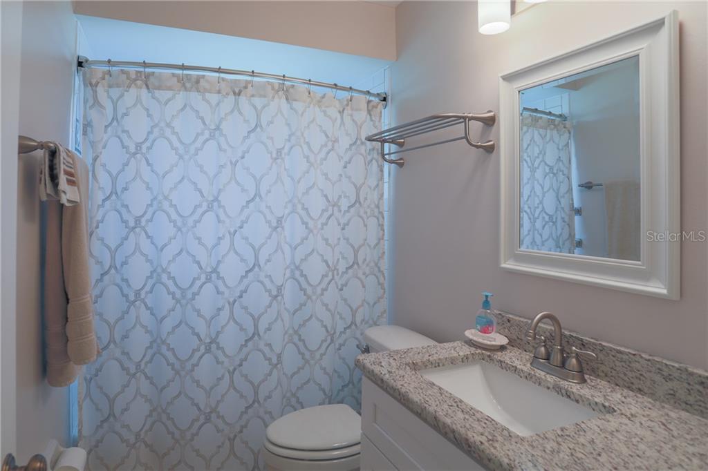 6986 W COUNTRY CLUB DR N #6986 — photo 18