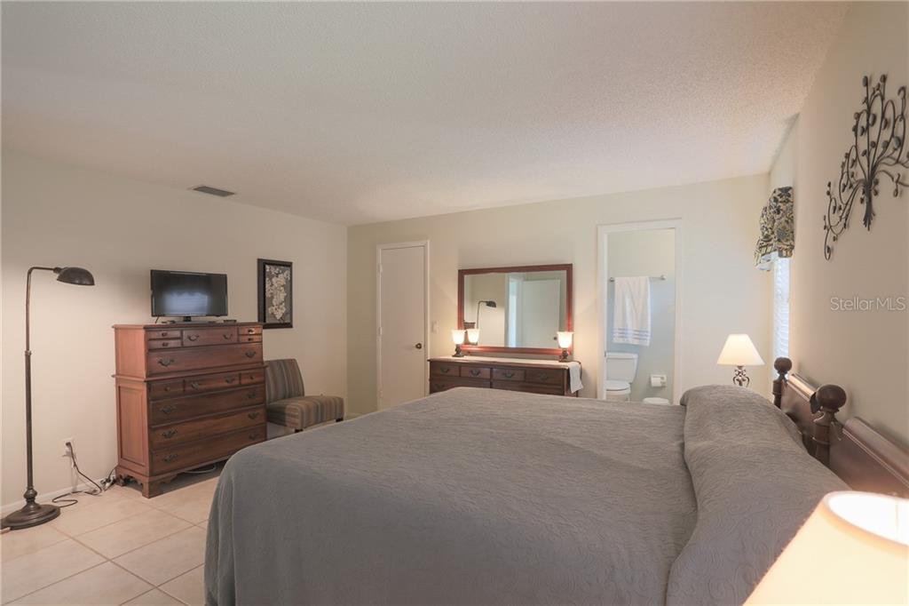 6986 W COUNTRY CLUB DR N #6986 — photo 13
